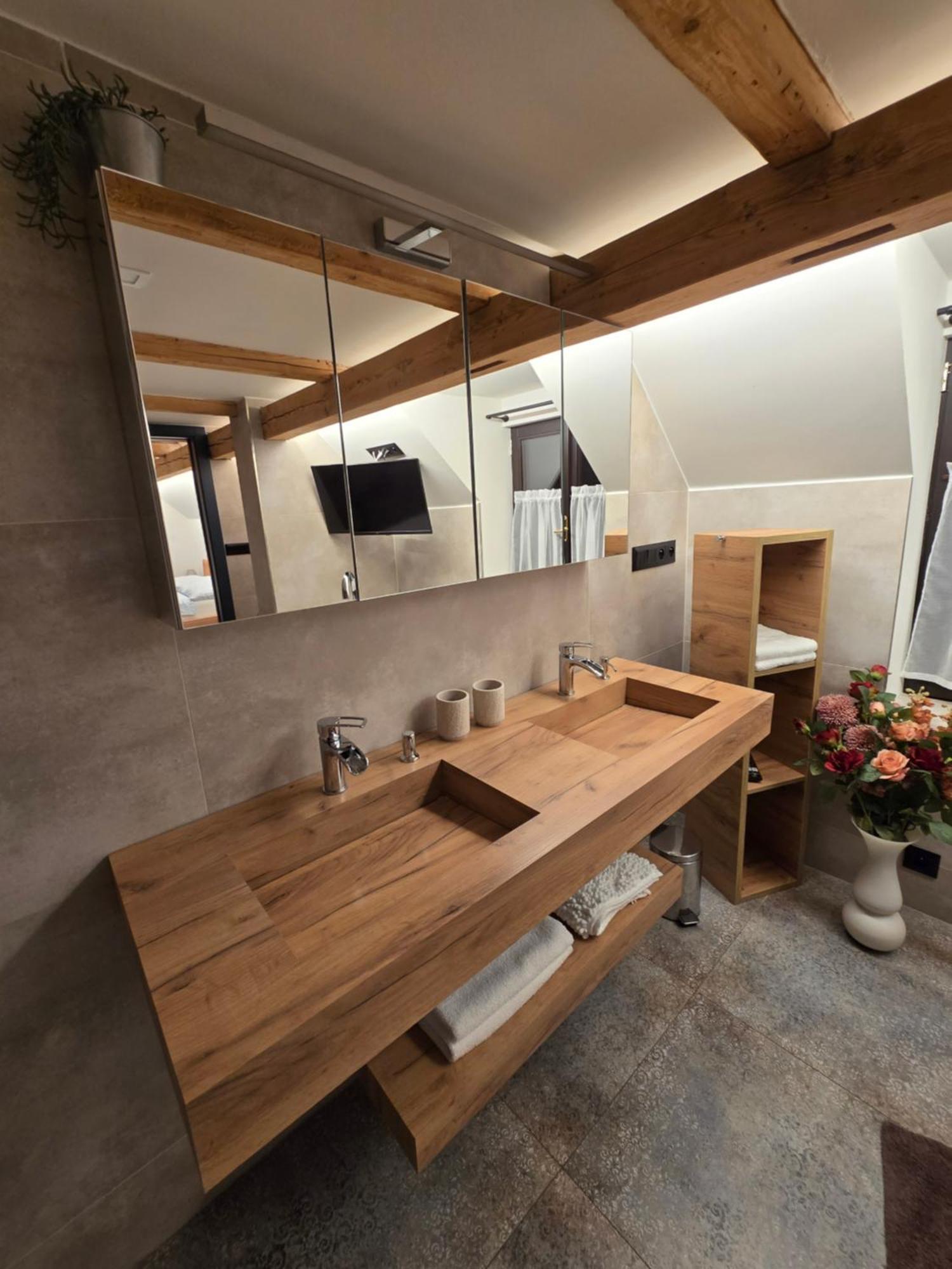 Appartement Podkrovni Stylovy Mezonetovy *